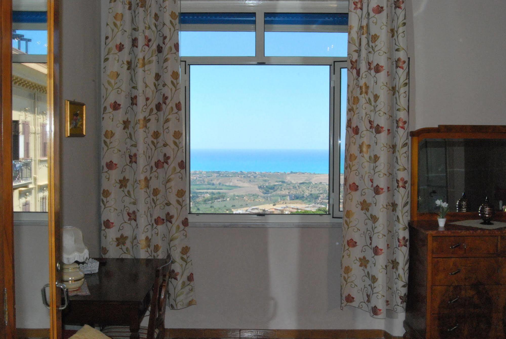 La Finestra Sulla Valle Bed & Breakfast 3*